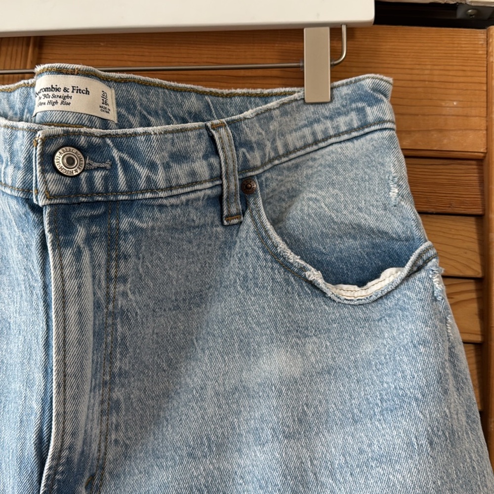 Abercrombie & Fitch The 90’s Straight Ultra High Rise Curve Love - Picture 4 of 10
